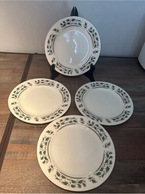 Corelle White Dinner Plates with Green Holly and Red Berry Border - Set of 4